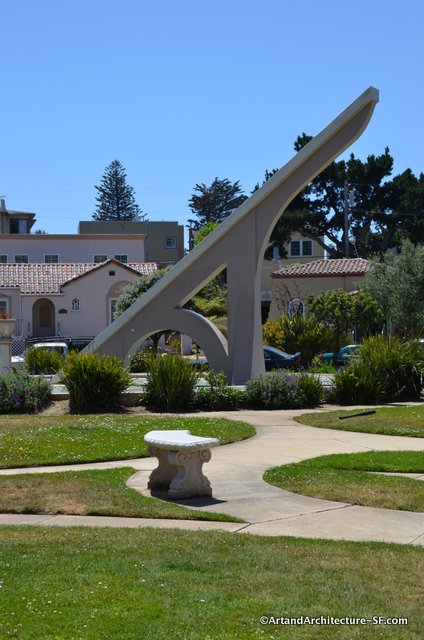 The Sundial at Ingleside Terrace